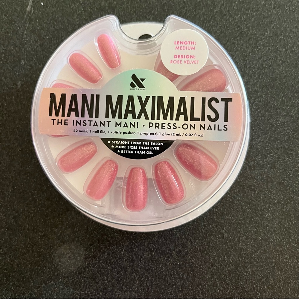 Rose Velvet Press-On Nails